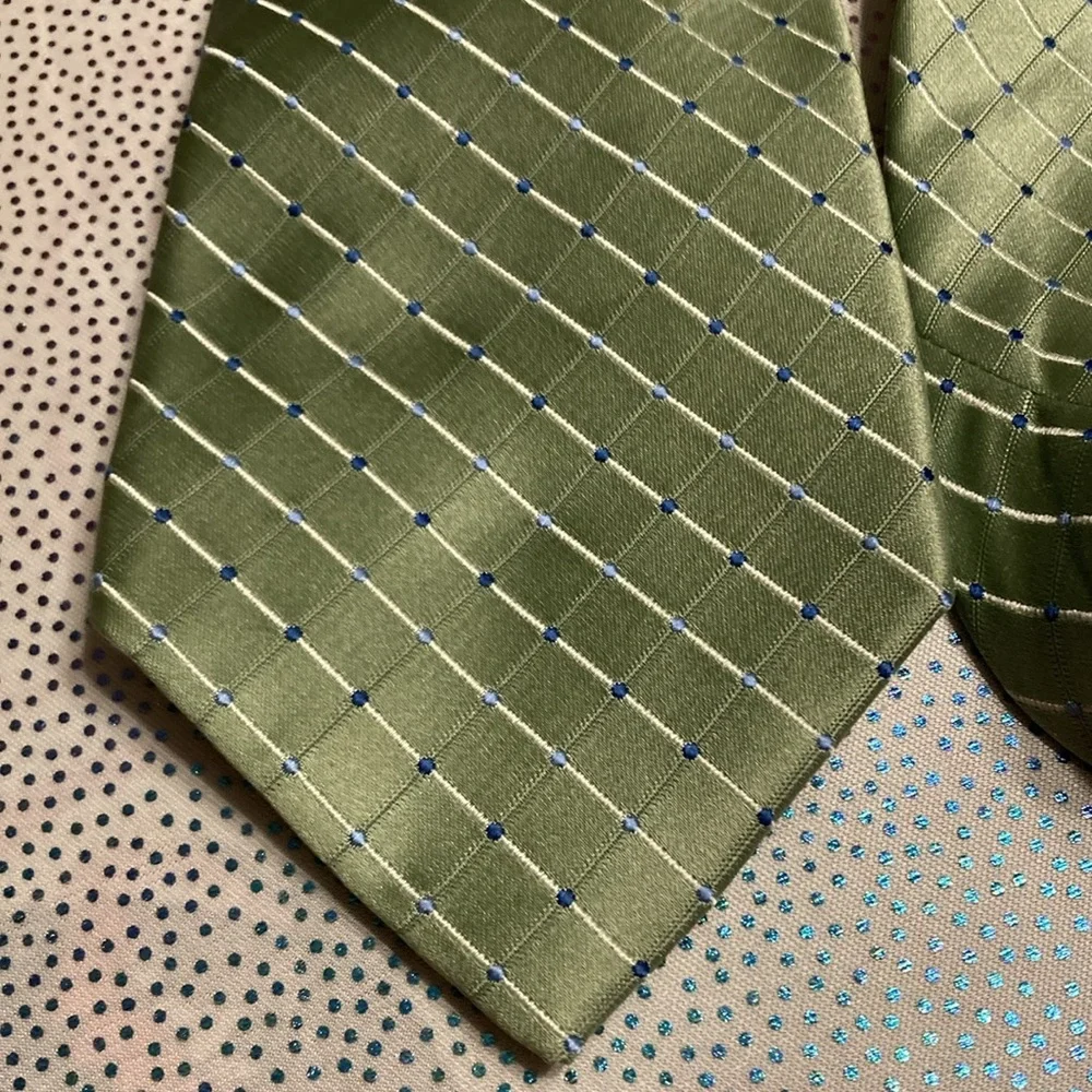 Croft & narrow men’s tie in good condition